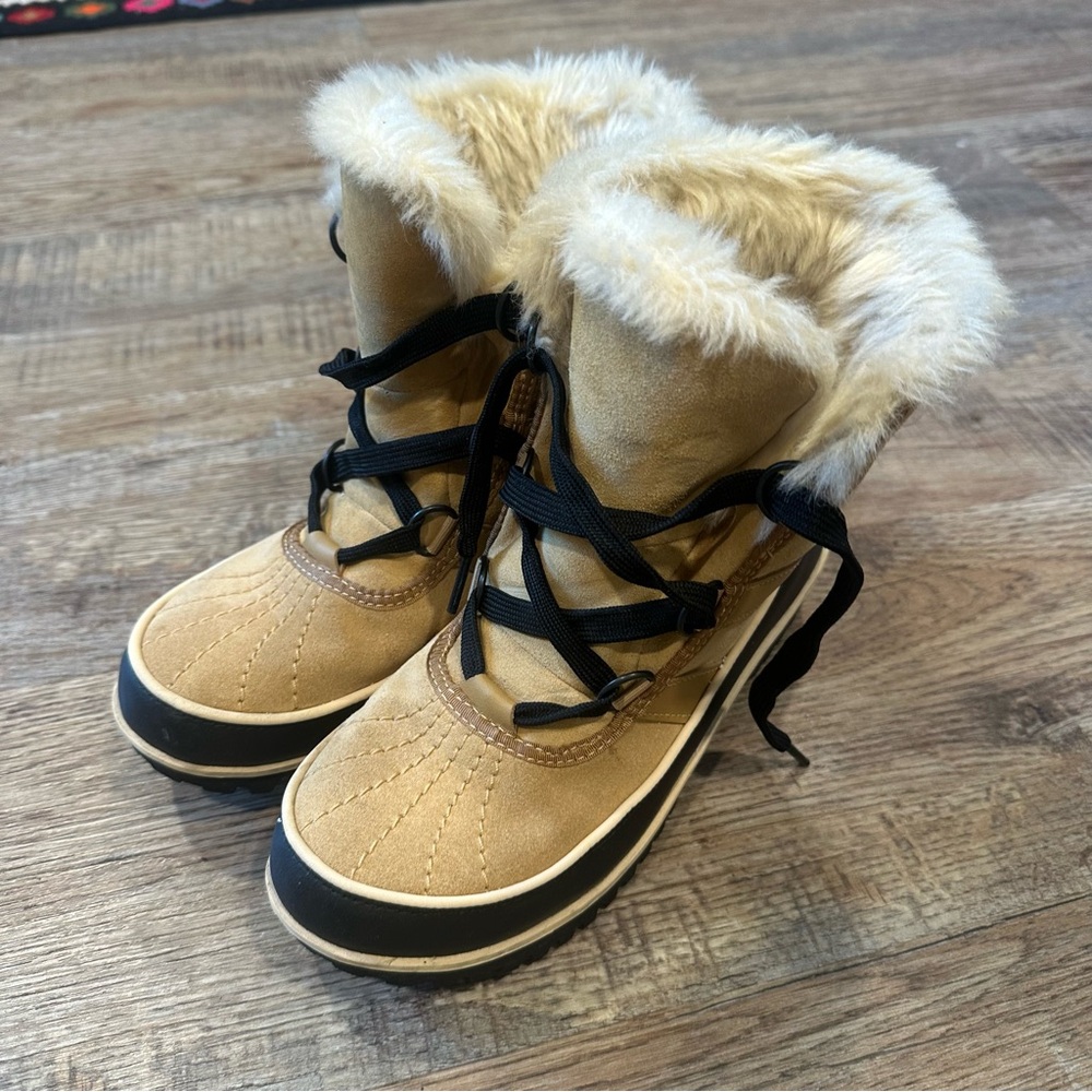 Sorel Tivoli Ankle Suede Cream Fur-Lined Boots
